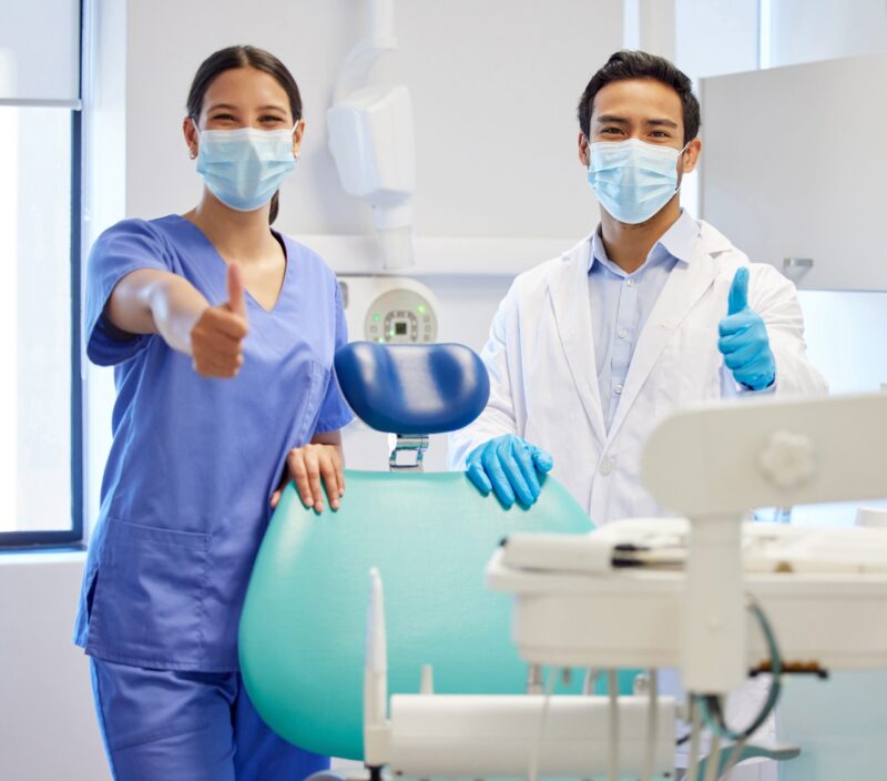 Dentist,Team,,Face,Mask,And,Thumbs,Up,Portrait,For.medical,Industry